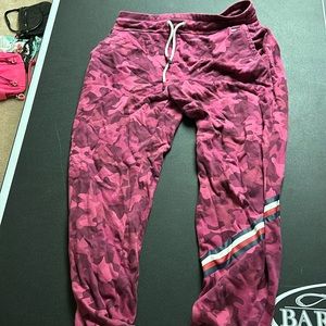 nwot Tommy hillfiger size M joggers